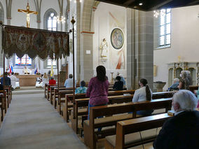 Feierliches Hochamt in St. Crescentius